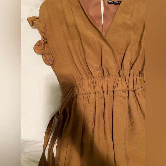 Brand New Cute Zara dress (size XS) - Picture 2 of 4